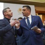 AUR a fost pedepsit pentru scandalul din Parlament: Nu mai are voie cu invitați, ca să nu facă revoluție