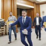 Cinci deputați AUR, chemați la Parchet, după protestul violent de la BEC. „Am documentat ce se întâmpla”