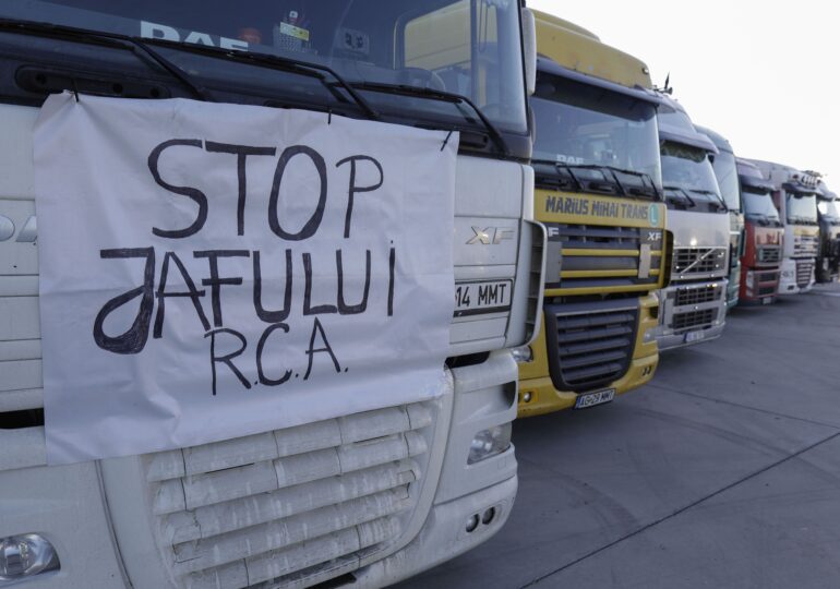 Negocieri eșuate la guvern. Transportatorii și fermierii continuă protestul, rămâne cine vrea în stradă