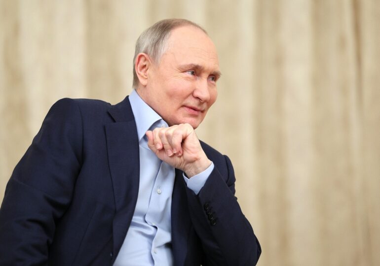 Putin lansează o nouă „super armă” cu capacitate nucleară, care „valsează” pe cer pentru a evita detectarea Occidentului