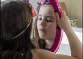 Inteligența Artificială poate detecta autismul la copii doar ”privind” o fotografie