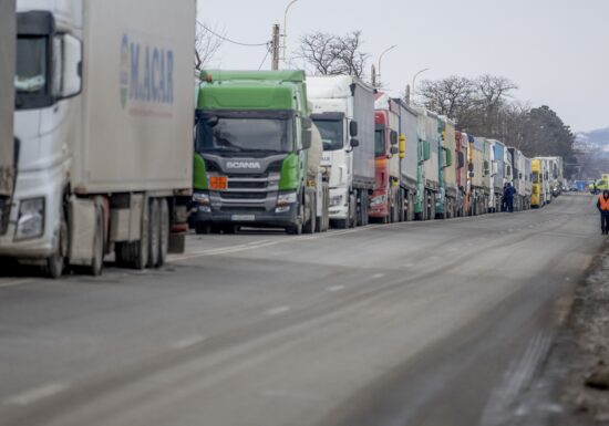 Șoferii trebuie să se pregătească pentru noul sistem de taxare rutieră. Când intră în vigoare TollRo și cine va plăti