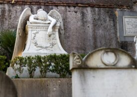 Un orășel din Italia a rămas fără locuri de veci. Primăria le dă bani celor care aleg să-și incinereze rudele decedate
