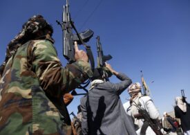 SUA și Marea Britanie ataca puternic Houthi în Yemen, grupul amenință cu escaladarea