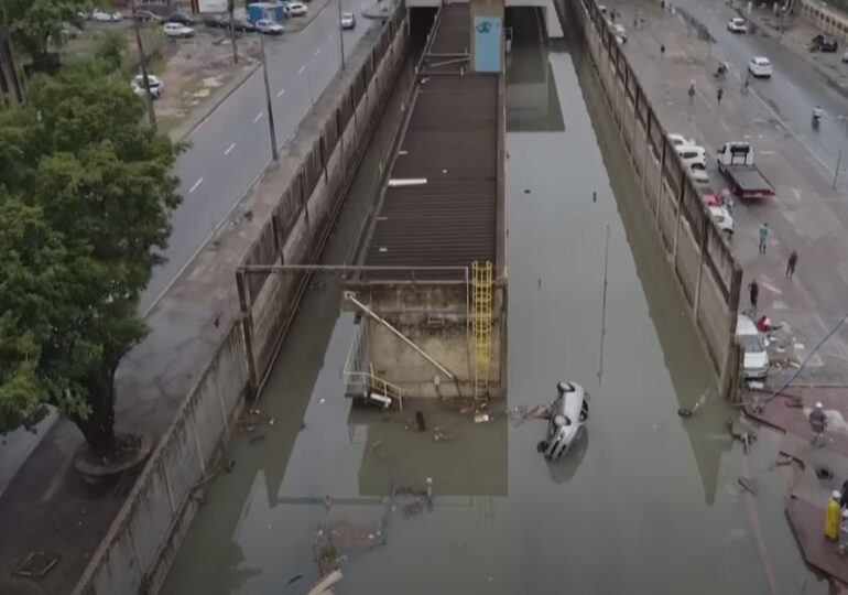 Imaginile dezastrului din Rio, unde ploile au ucis 11 oameni (Video)