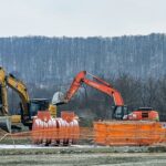 Câți bani va primi Ioan Mohanu, după ce statul i-a luat casa și grădina ca să facă autostradă. „Ce pot să fac la 80 de ani?”