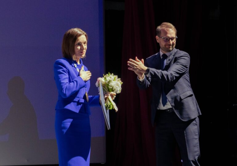 Premiul primit de Maia Sandu la Timișoara, contestat la Chișinău. DNA-ul moldovenesc analizează situația