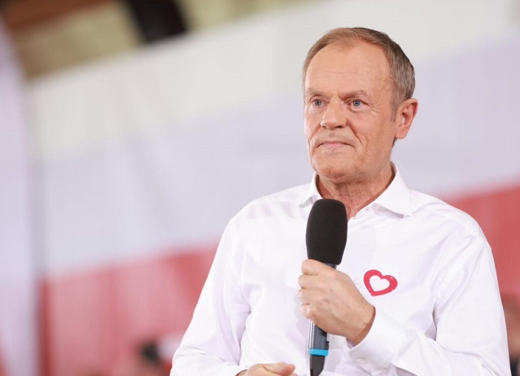 Victorie pentru Donald Tusk: Guvernul polonez obține votul de încredere în Parlament