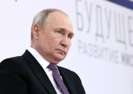 Putin, disperat, devine agentul electoral al lui Trump