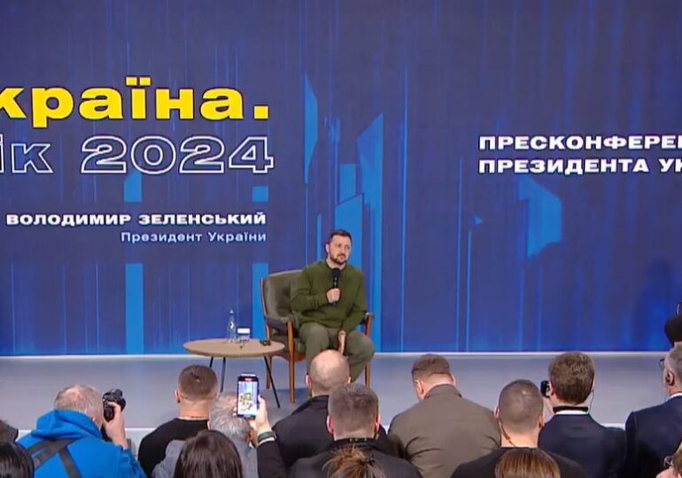 Zelenski susține că, din cauza unei scurgeri de informații, planurile contraofensivei din 2023 au ajuns pe masa Kremlinului