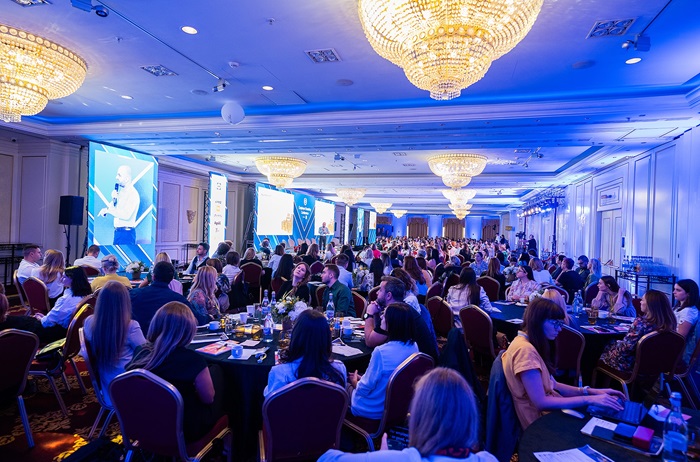 Explorează cele mai noi tendințe și strategii în HR la Employer Branding Conference 2024