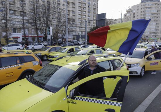 galerie foto cu Protest taximetriști București 28 februarie 2024