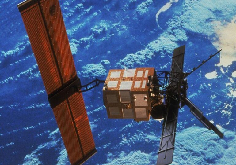 Satelitul european ERS-2 a ars în atmosfera Pământului