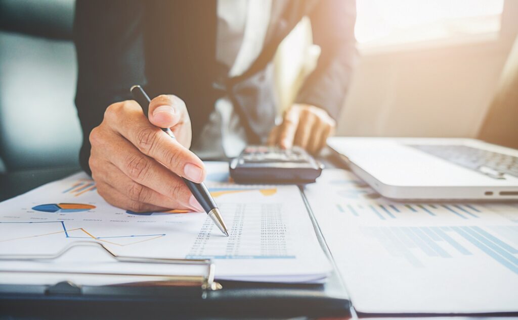 Cum să îți gestionezi banii în vremuri de criză