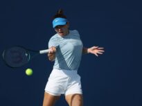 Simona Halep pierde cu Elena Rybakina, la simplu, la World Tennis League