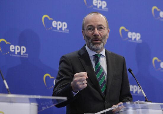 Liderul PPE Manfred Weber vine cu precizări după ce a cerut CE să blocheze României jalonul de 770 de milioane de euro