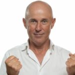 Suveraniști care luau bani de chirie, deși au case aproape de Parlament – „Garcea” nici nu știa ce încasează. Senator POT: „Am 7 copii. Ai nevoie de loc de reculegere!”