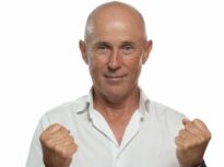 Suveraniști care luau bani de chirie, deși au case aproape de Parlament – „Garcea” nici nu știa ce încasează. Senator POT: „Am 7 copii. Ai nevoie de loc de reculegere!”