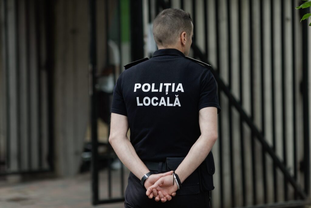 Bolojan anunță reducerea numărului de polițiști locali: Buzăul, exemplu negativ