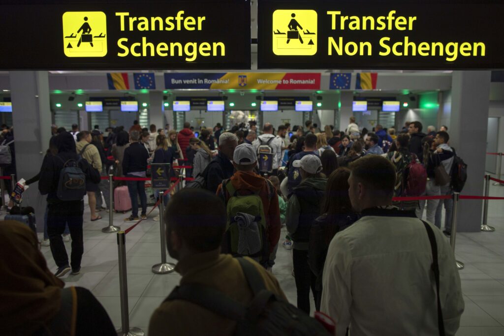 Prima-zi-de-Schengen-aeroport