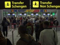 Nouă țări cer Bruxelles-ului să amâne înăsprirea controalelor la frontierele Schengen