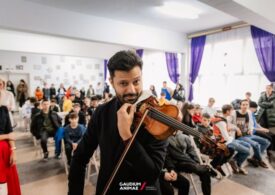 Un Stradivarius în școli - un proiect al Fundației Culturale Gaudium Animae, își propune să aducă muzica clasică în fața publicului tânăr