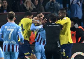 Bătaie între fani, jucători și forțele de ordine la meciul Trabzonspor - Fenerbahce: Reacția președintelui FIFA