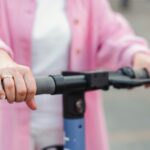 Beneficiile utilizării unei trotinete electrice în viața cotidiană