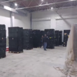 Percheziții la contrabandiștii de țigări: Tone de tutun confiscate și fabrici clandestine desființate (Video)