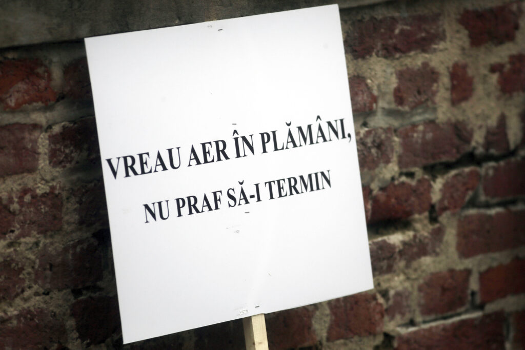 Combaterea poluării invizibile din locuințe, din școli și de la locul de muncă