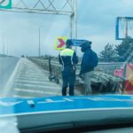 Amendă usturătoare pentru un bărbat care mergea cu trotineta pe Autostrada Soarelui