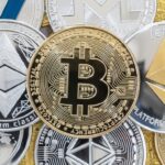 De la idee, la investiție: Cum pot investitorii români să cumpere instrumente bazate pe Bitcoin și alte criptomonede?