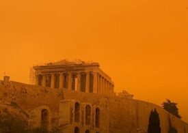 Imagini spectaculoase din Atena: Orașul a fost înghițit de o ceață portocalie (Galerie foto & video)