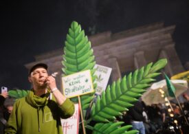 Petrecere uriașă cu cannabis la Berlin: Nemții sărbătoresc relaxarea legii privind marijuana (Foto&Video)