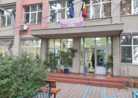 Un elev de 17 ani a fost tăiat cu maceta, în curtea unui liceu din București