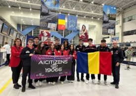 Elevi români, campioni mondiali la robotică în SUA (Video)