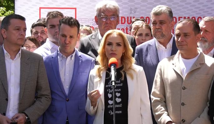 Gabriela Firea și-a depus candidatura la PMB, flancată de conducerea PSD (Video)