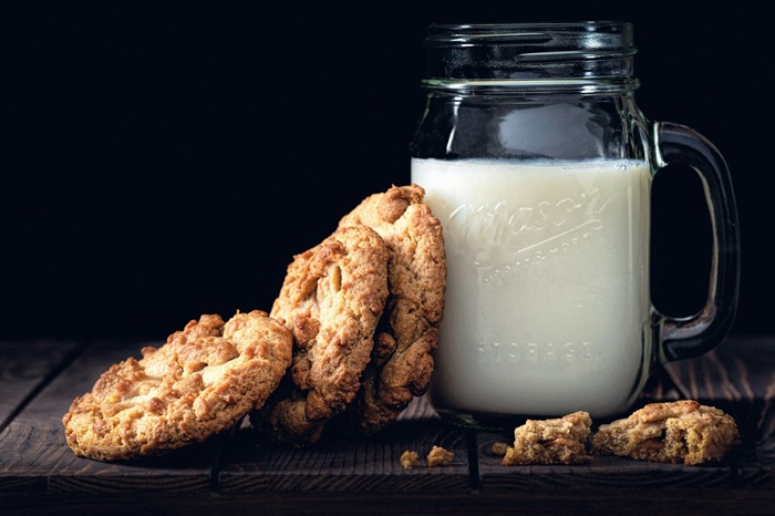 Iată top 3 moduri în care poți integra consumul de lapte în alimentația ta!