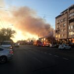 Incendiu puternic pe Șoseaua Chitilei, la un depozit de cherestea (Foto & Video)