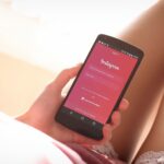 Instagram va testa blurarea mesajelor care conțin nuditate, pentru a proteja adolescenții