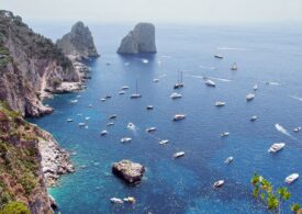 Turiștii nu mai au voie pe insula Capri. Feriboturile au făcut cale-ntoarsă <span style="color:#990000;">UPDATE</span>