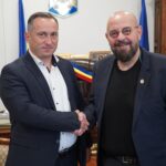 Piedone se laudă că are susținerea SANITAS pentru Primăria Capitalei. Lider de sindicat: Nu am promis nimic!