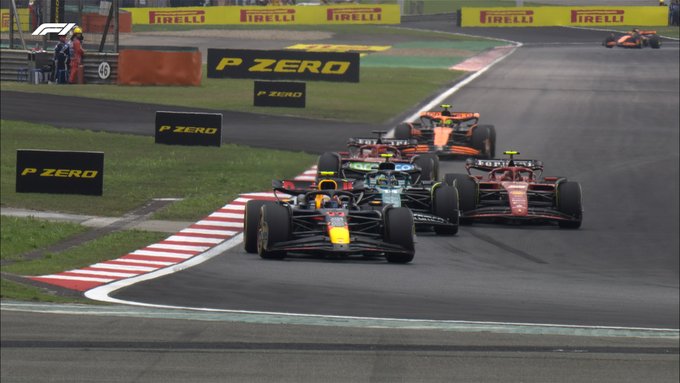 Formula 1: Max Verstappen a câștigat cursa de sprint din cadrul Marelui Premiu al Chinei