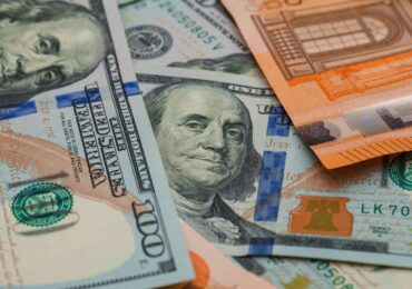 Rezerva Federală a SUA majorează dobânda cheie pentru prima dată din 2023. S-ar putea să nu fie ultima creștere din acest an