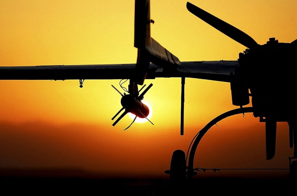 Ce trebuie să faci dacă observi o dronă Shahed pe cer