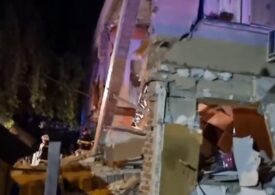 Explozie într-un bloc din Craiova – o femeie a murit și o parte dintr-un etaj s-a prăbușit (Video)