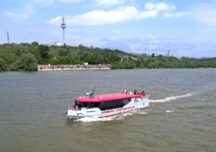 Cu bani de la UE, la Galați s-a lansat la apă prima navă pentru plimbări de agrement pe Dunăre (Galerie foto)
