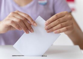 Românii din străinătate se pot înregistra online pentru a vota: Cum se desfășoară procesul de înscriere