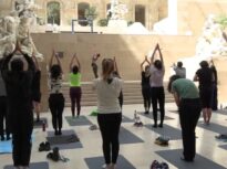Yoga și cardio la Luvru. Muzeul se transformă în sală de sport, înainte de Jocurile Olimpice de la Paris (Video)