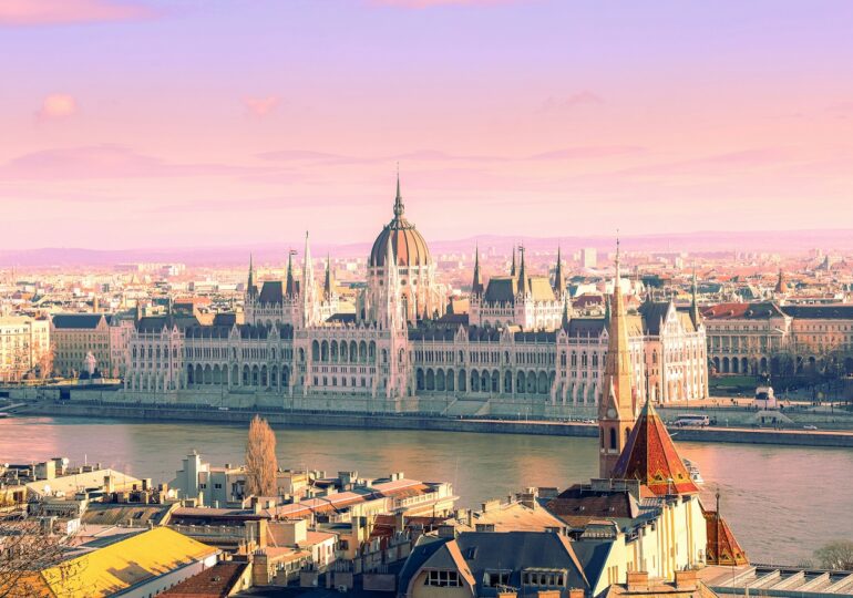 Budapesta lansează la 1 iulie un nou program ”viza de aur”. Rușii și chinezii sunt cei mai mari cumpărători